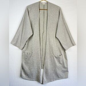 DONNI. Cream and Gray Knit Top